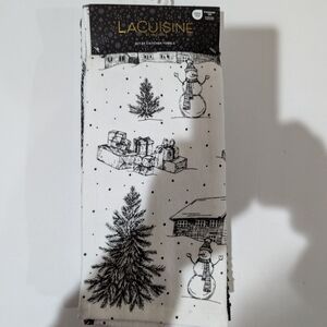 NEW Lacuisine by Kassadex, Set of 4 Kitchen Towels. Black and White